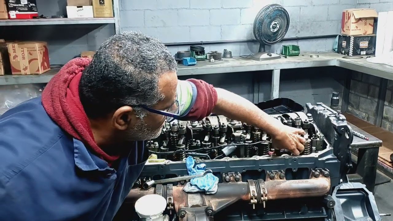 MAIS UMA REGULAGEM DE VÁLVULAS MOTOR FPT IVECO CURSOR 13.