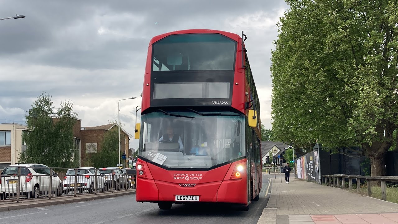 FRV. District Line RRP (DL7). Dagenham East to Canning Town. Wright Gemini 3 VH45255 (LC67 ADU)