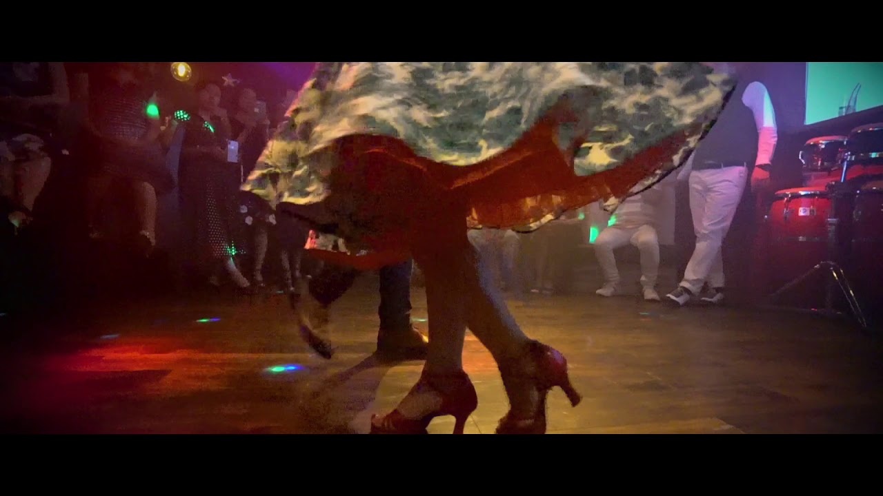Bailando Casino en Fukuoka! - Ramsés y Tama