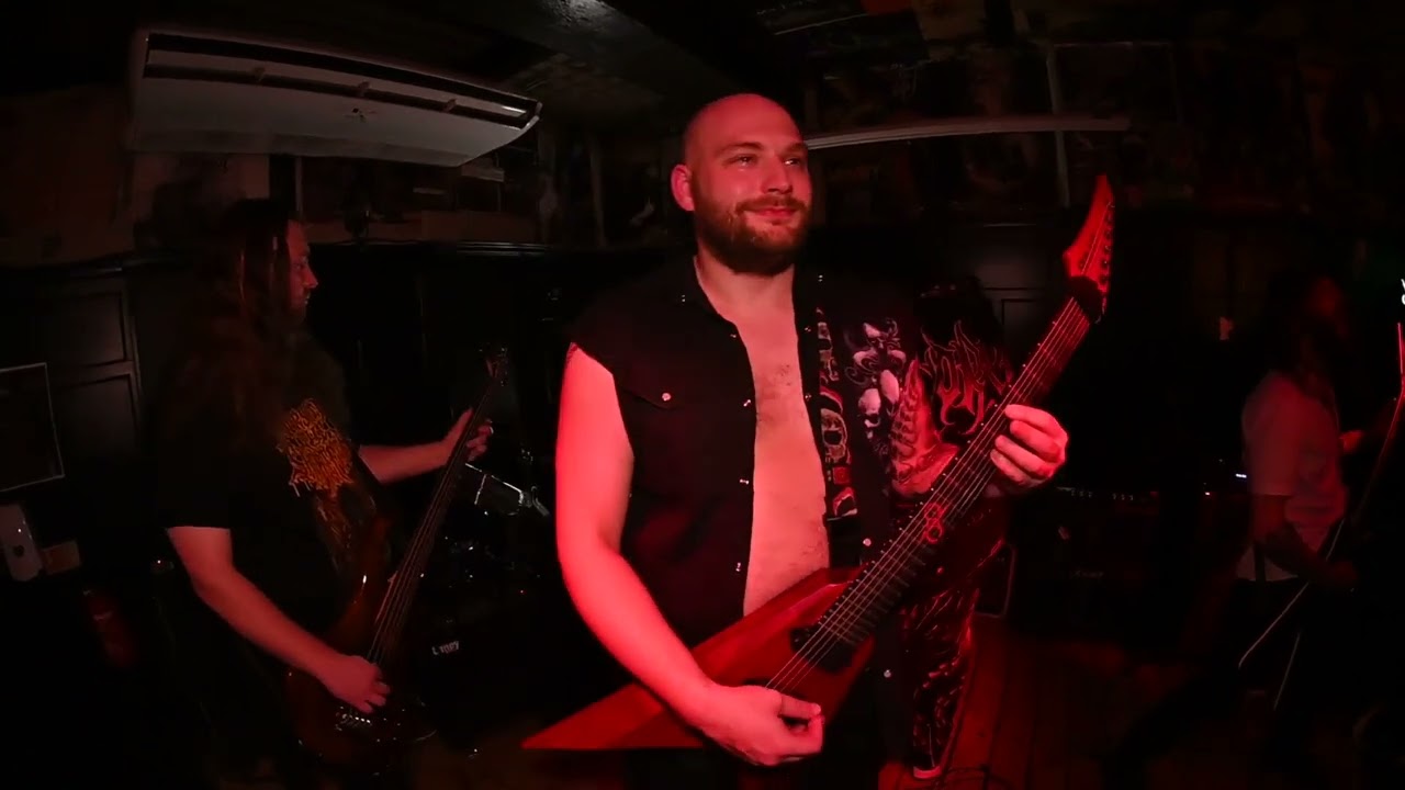 Full 45 minute set at the Devonshire Arms, Camden