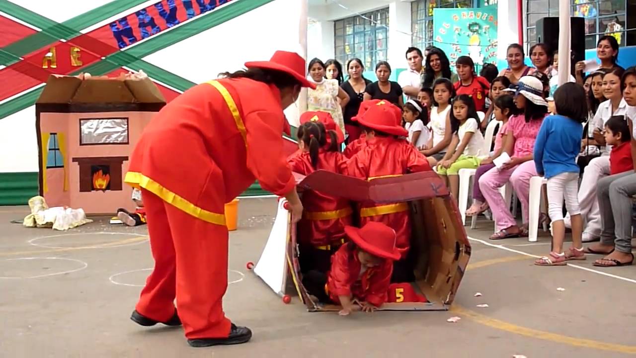 Taller de los Niños Navidad HE los Bomberos al rescate !