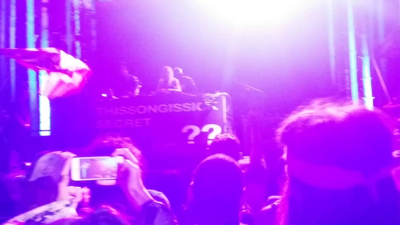 THISSONGISSICK