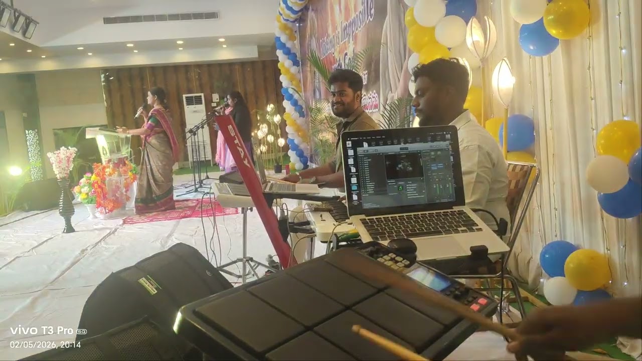 Nee kante nammadhagina devudu