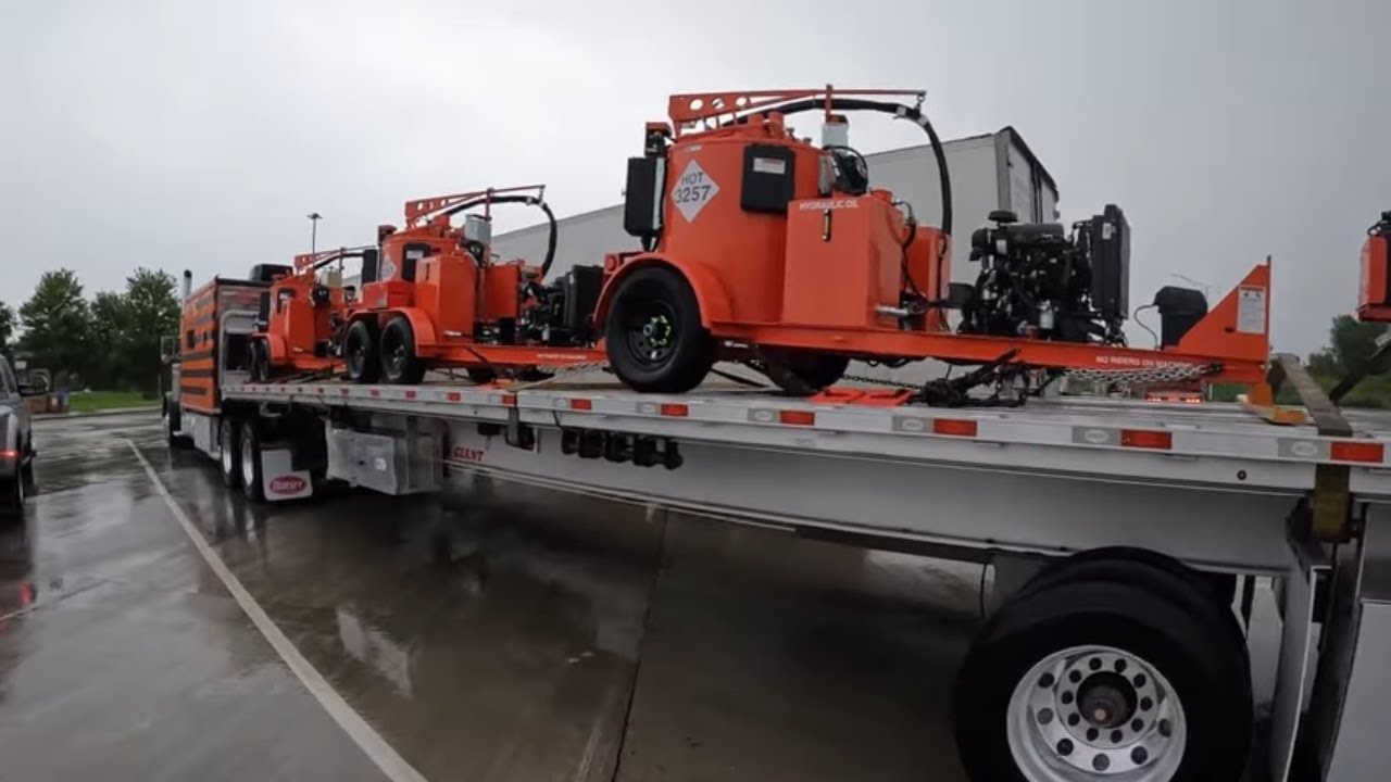 #788 Tar Trailers to Milwaukee Wisconsin The Life of an Owner Operator Flatbed Truck Driver 
