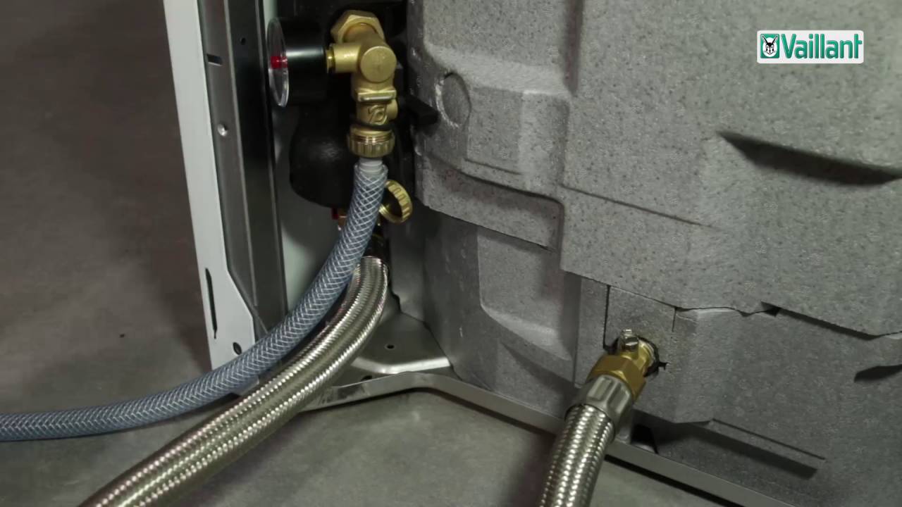uniTOWER hydraulisk unit til aroTHERM varmpepumpe: Vandpåfyldning uden dekoblingskit
