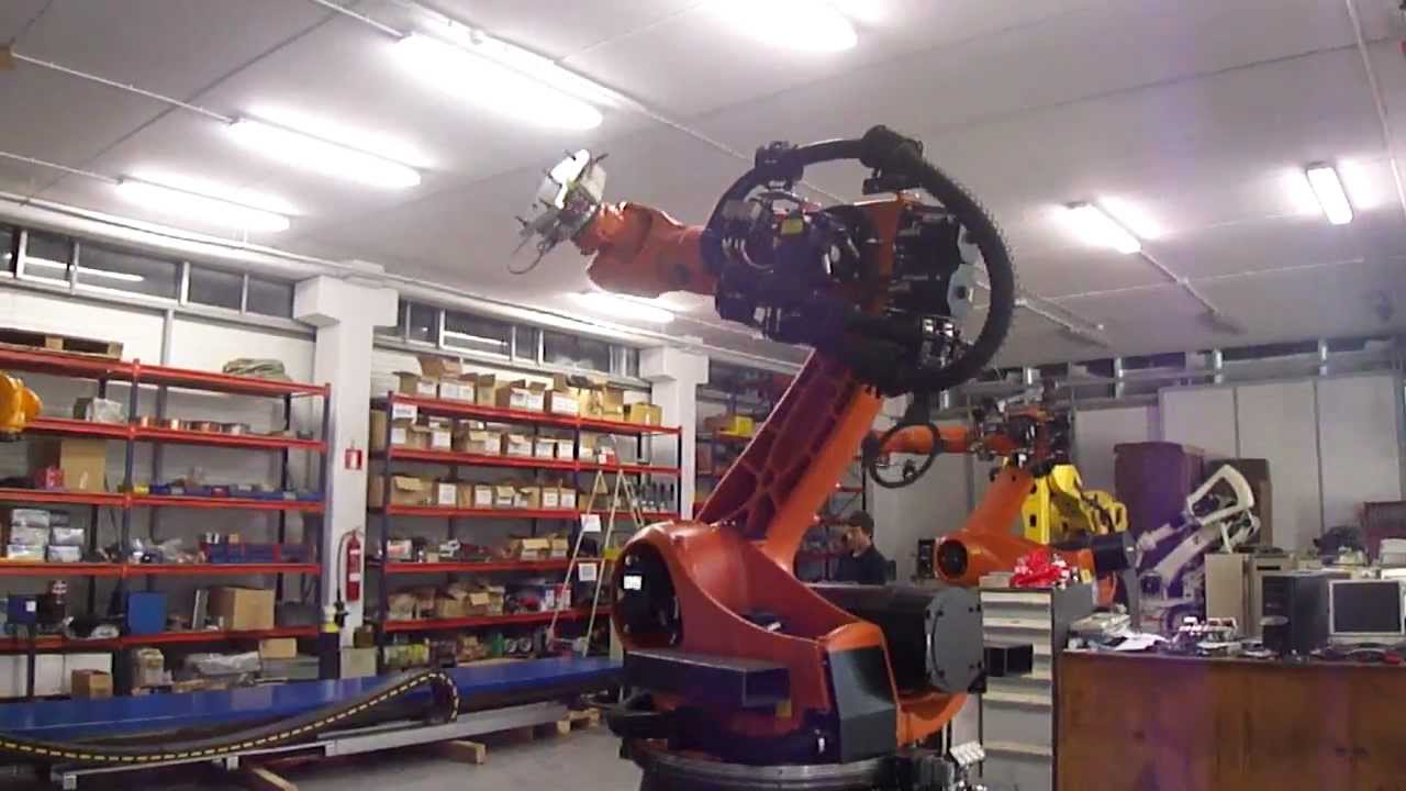 KUKA Robot Vs. ABB 6640 Eurobots.it