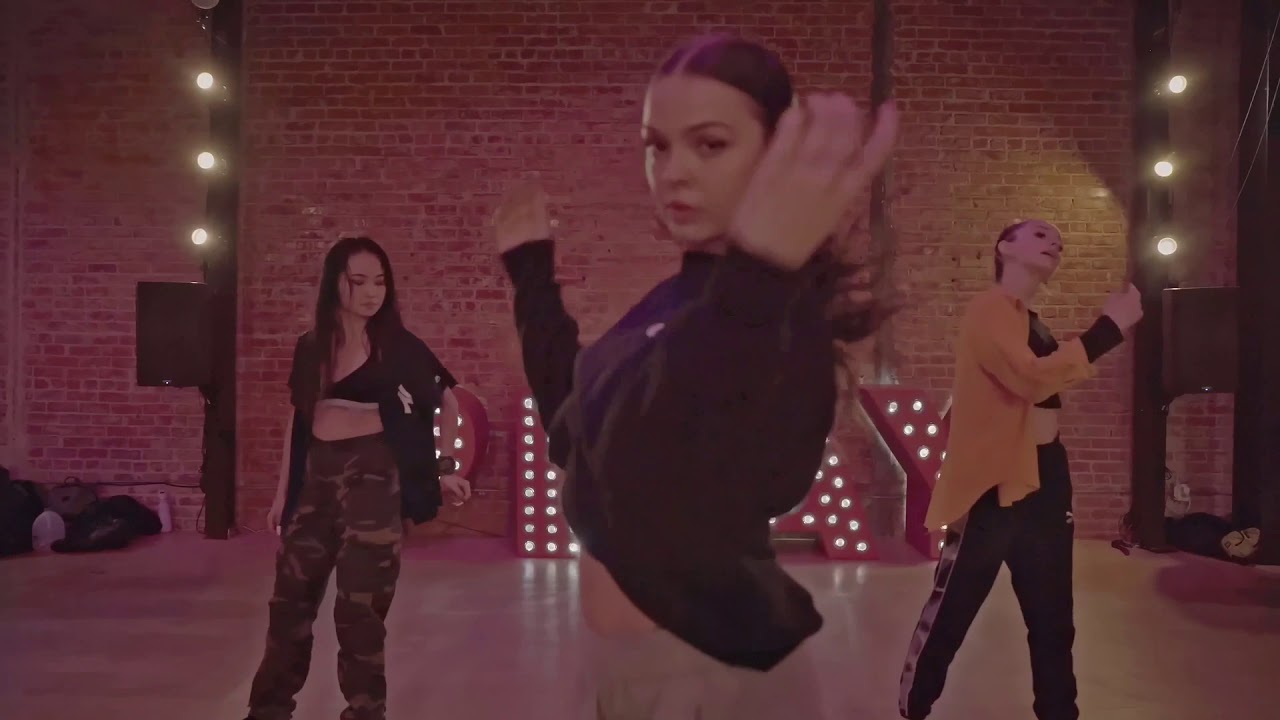 Tank “Dirty” choreography