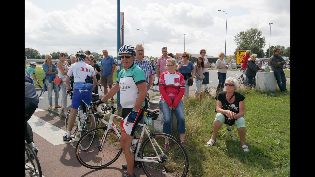 Ronde op racefiets naar Vries