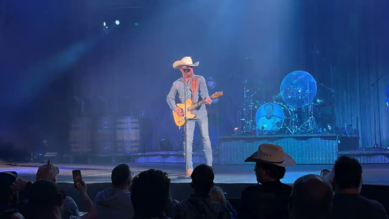 Backwoods - Justin Moore 