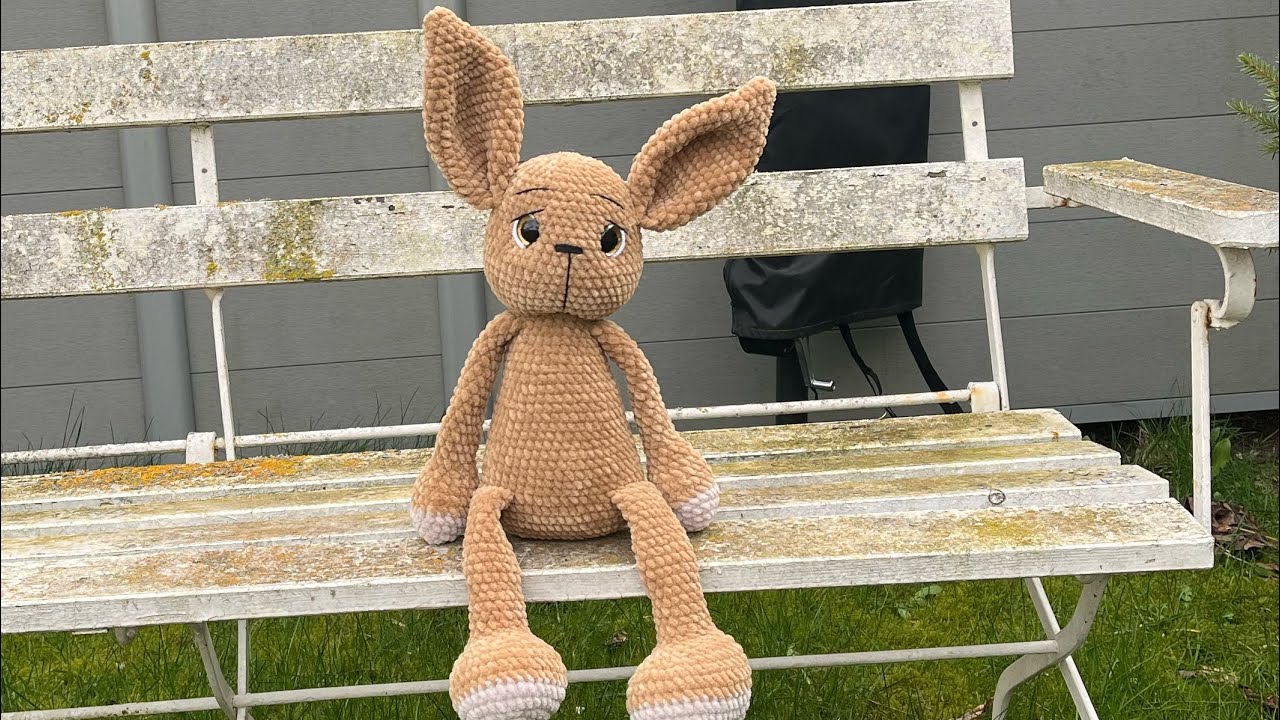 geh&auml;kelter Hase ,,Luis,, Teil1