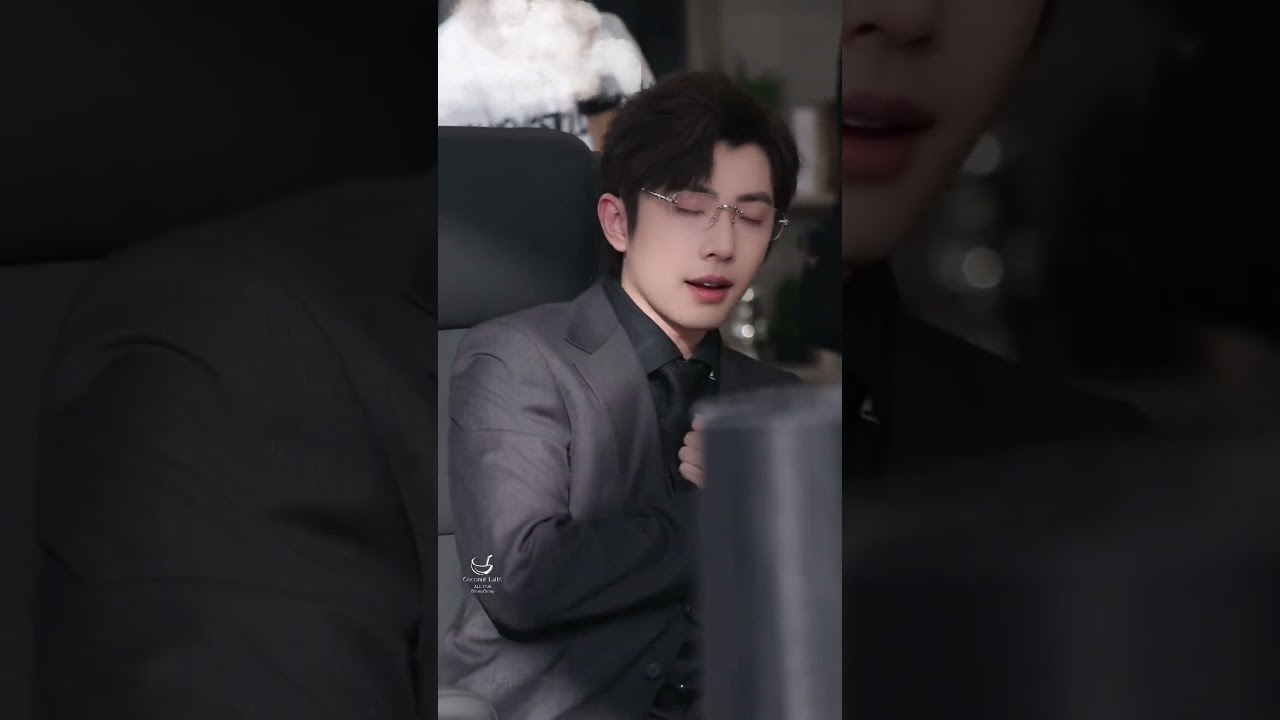 Fans Love This Moment 🥰 #cdrama #romance #fyp #shorts #zhongzheng #crush #lovestory