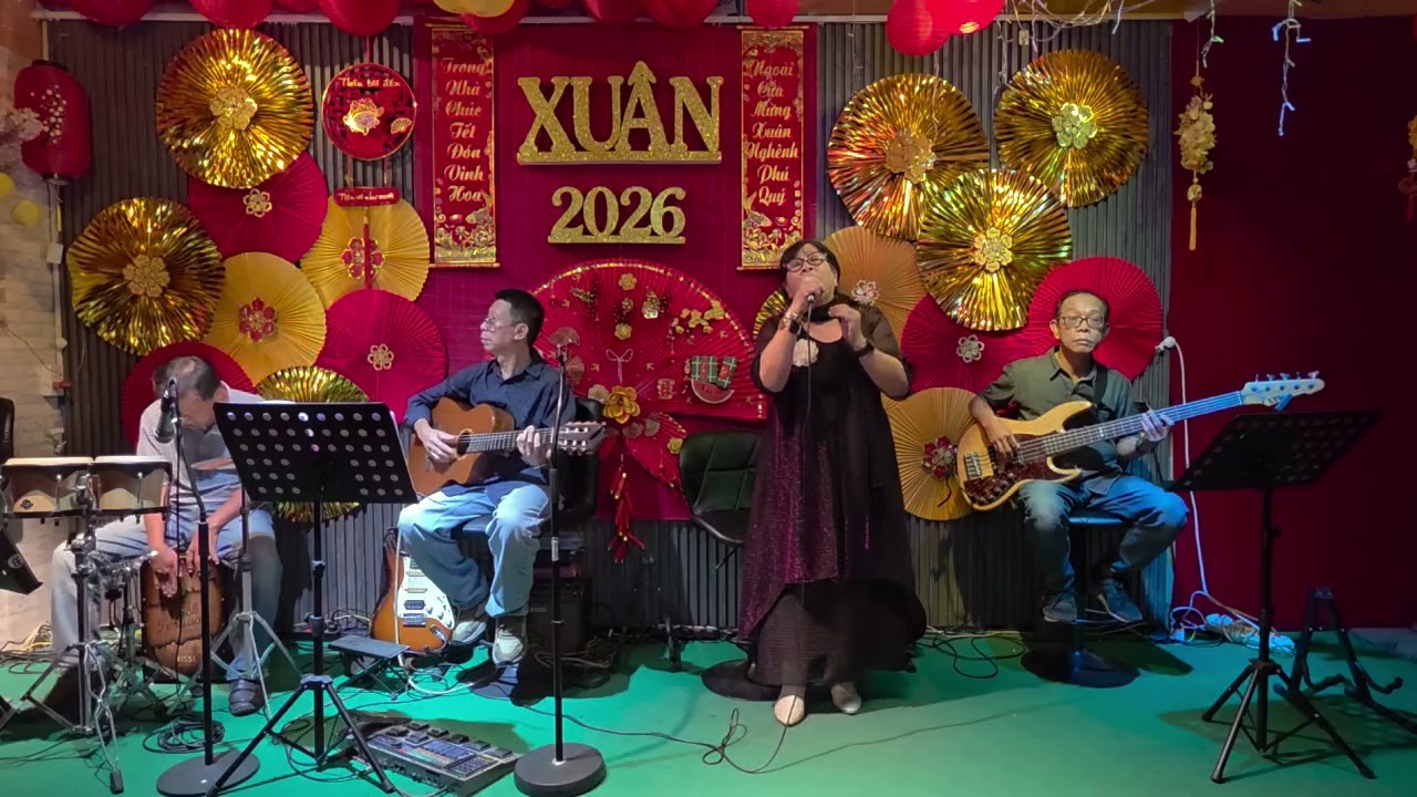 Trở về bến mơ .NS Ngọc Bích .