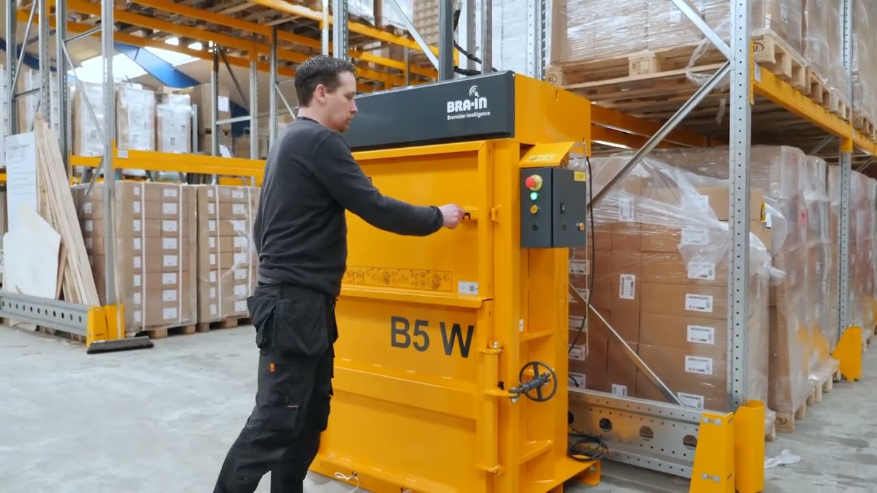 Wastech Engineering: Operating the Bramidan B5W Vertical Baler