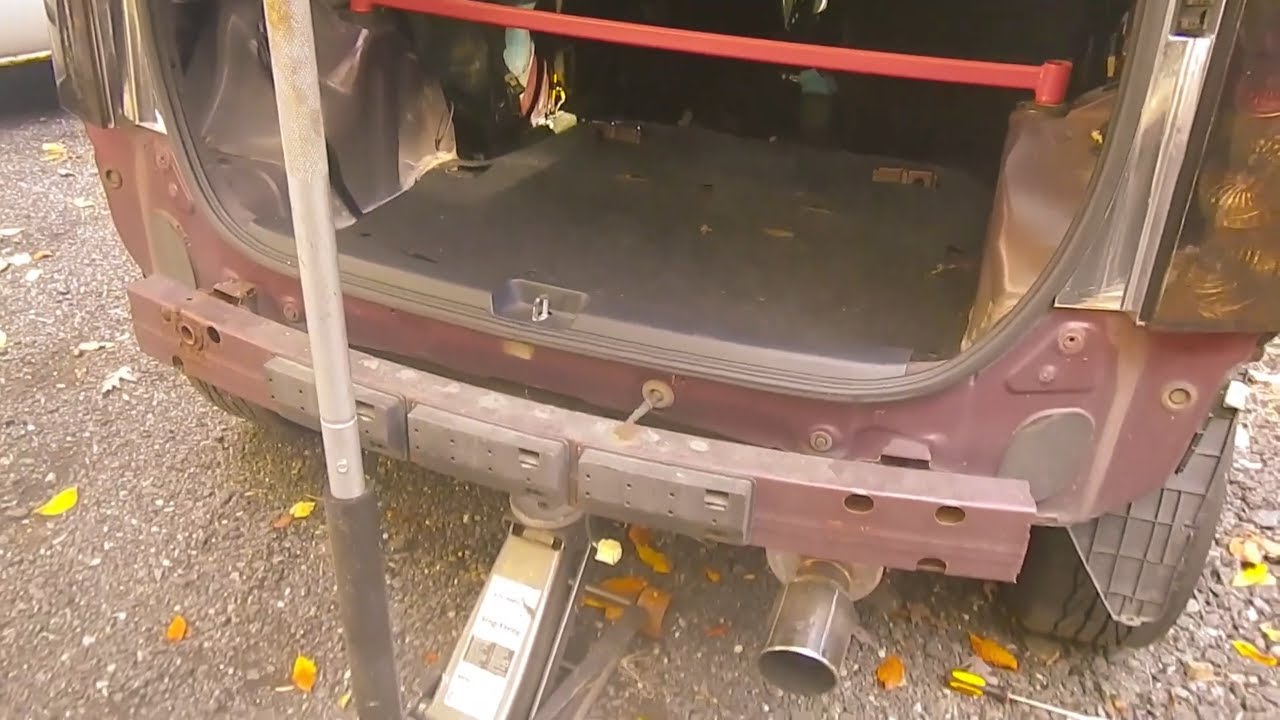 Scion xB rear bumper removal | Lenin's World #scionxb #deathbx #leninsworld
