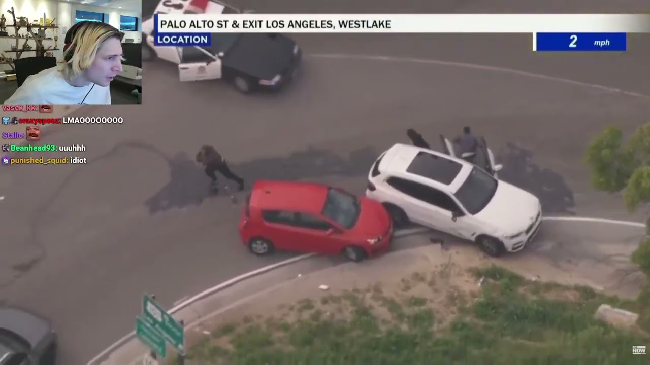 xQc Reacts to another Police Chase