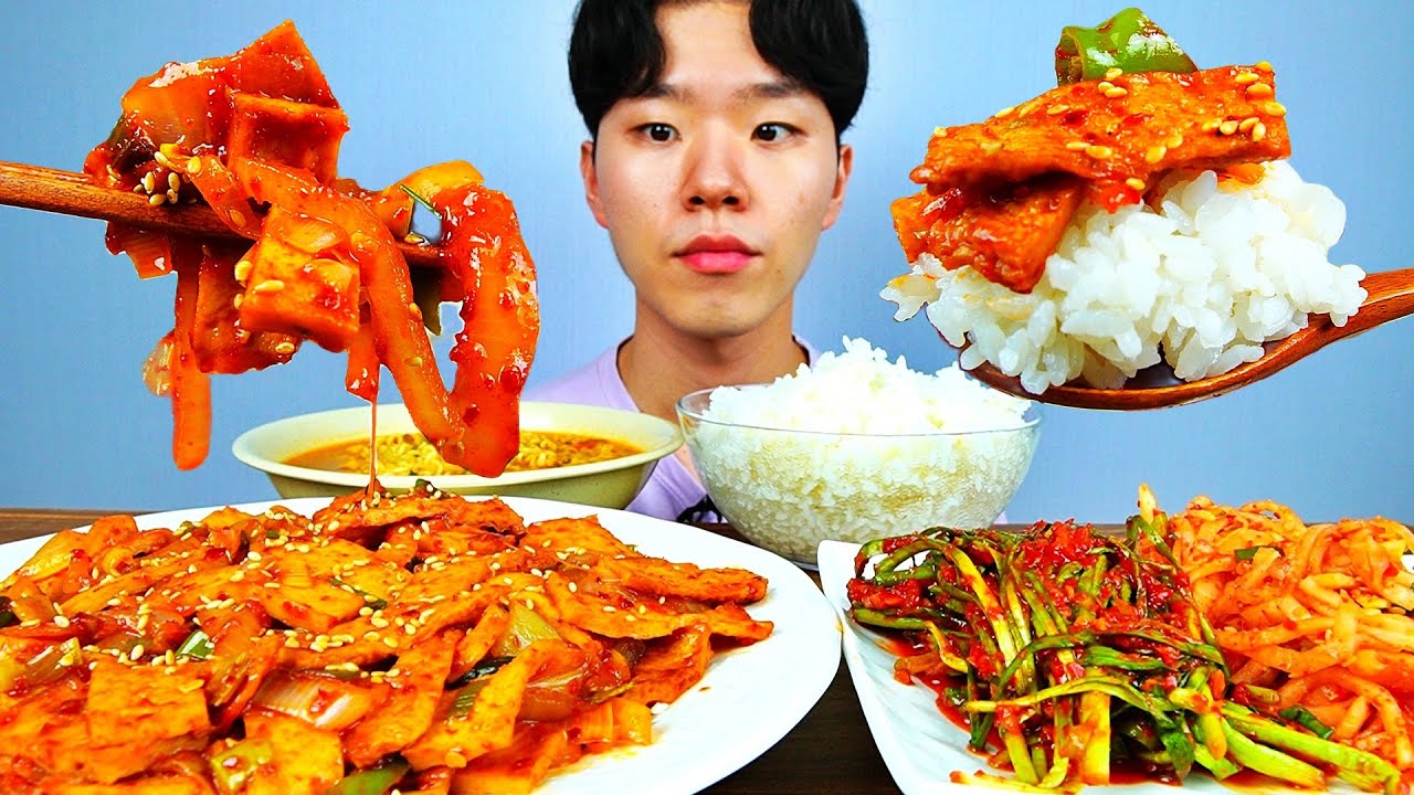 어묵볶음 얕잡아보다 밥도둑 맞았습니다..! STIR FRIED FISH CAKE RAMEN KIMCHI KOREAN FOOD ASMR MUKBANG