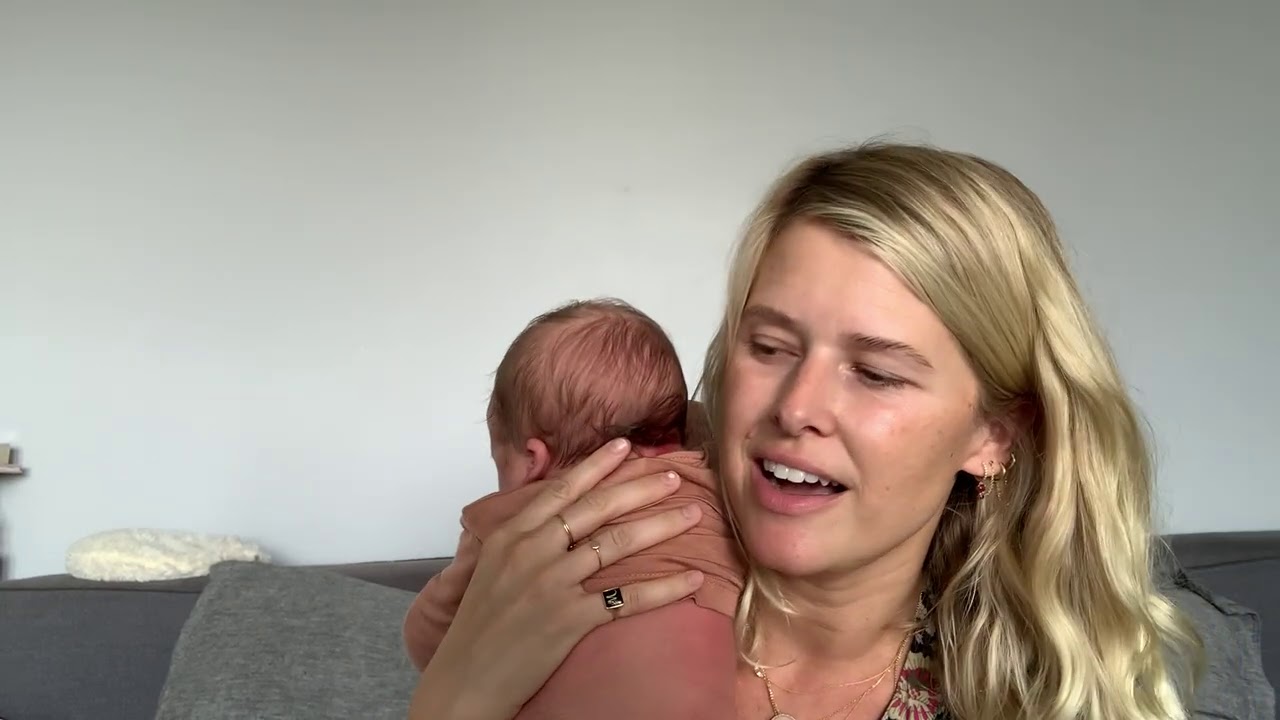 Postpartum vlog baby Winter- the first two weeks.