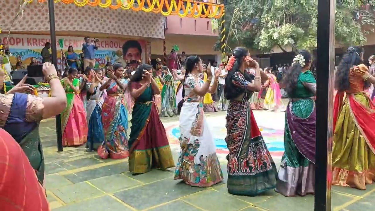 సంక్రాంతి సంబరాలు 🌾🌾#nikkyvlogs #viral #dance #gopikrishnaschool #proddatur #sankranti