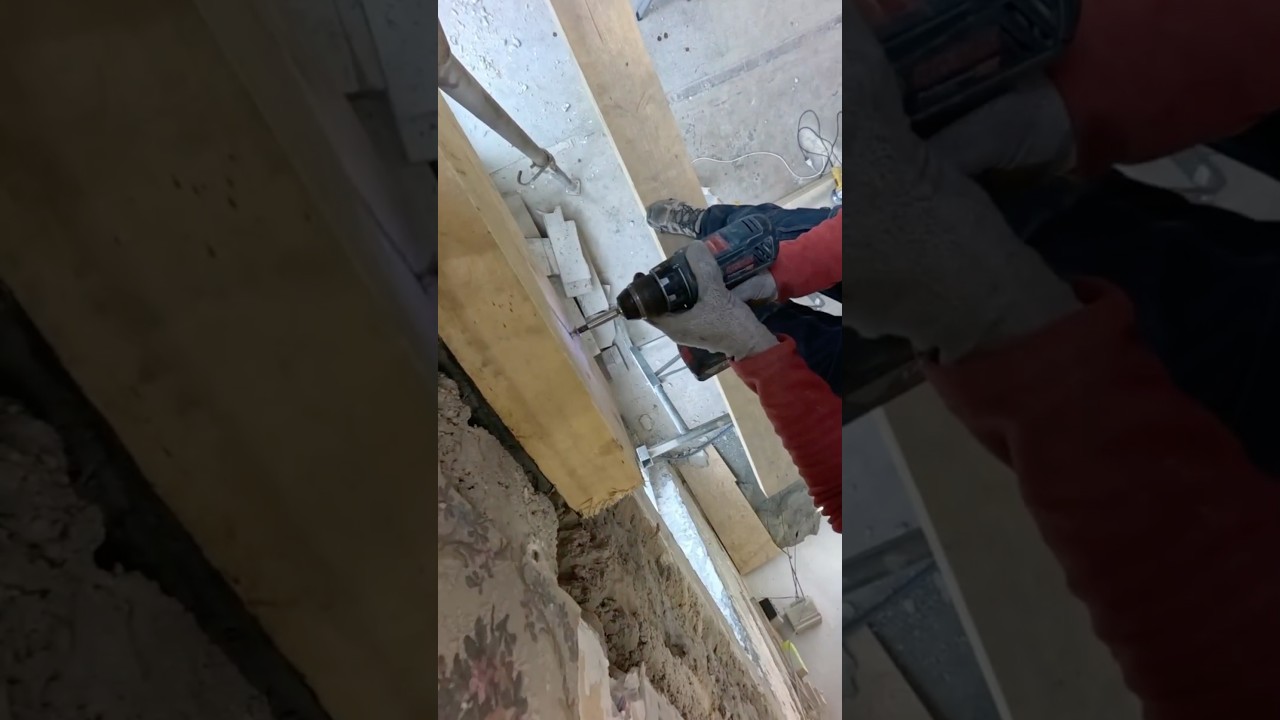 Простая установка второго этажа&hellip; #шорты #строительство #сделайсам #мастерство #мастернавсегда