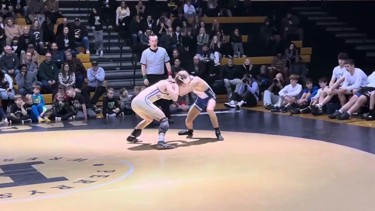 132 lbs Wyatt Burns, Dundee vs Marcus Blaze, Perrysburg
