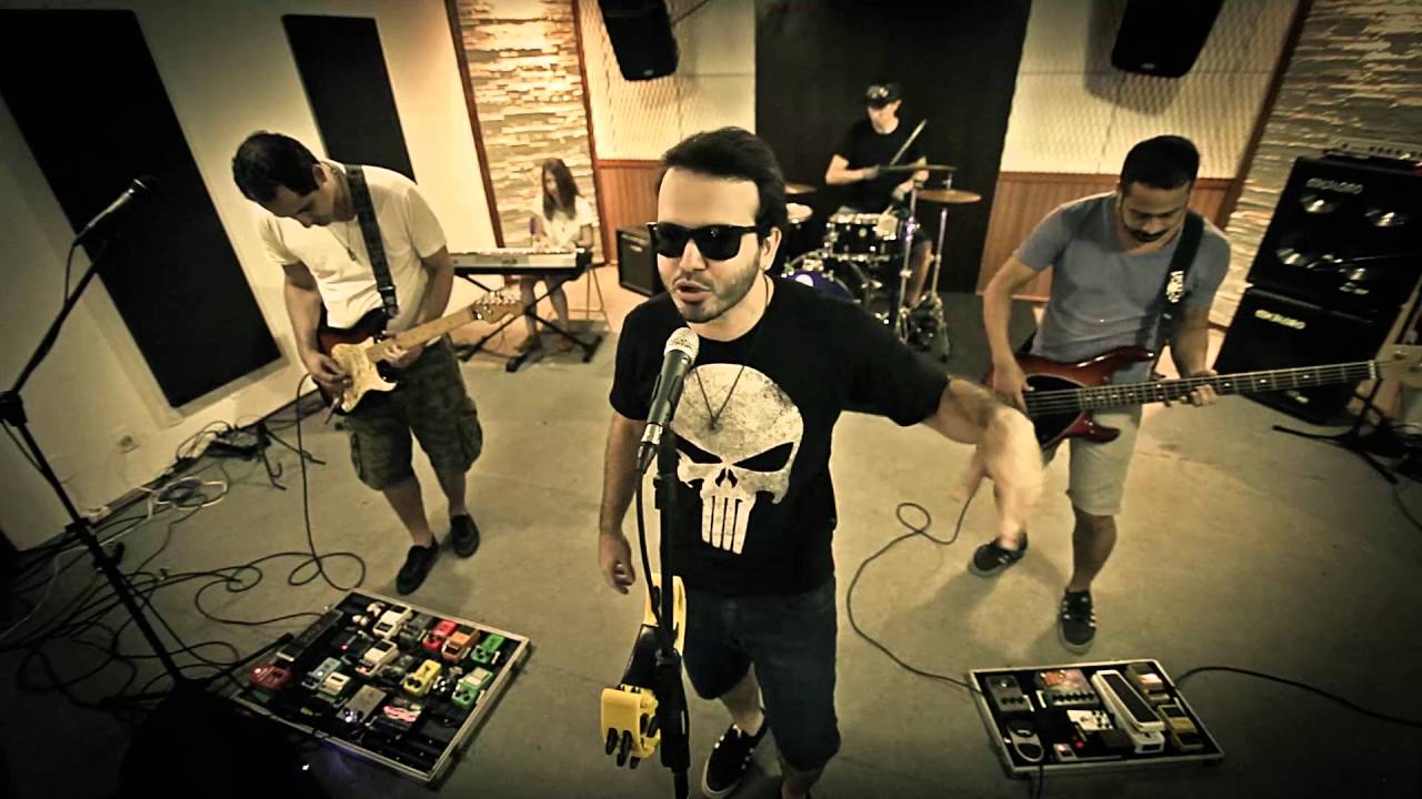 Red Hot Chili Peppers - Dark Necessities (Cover)  RED TUBE