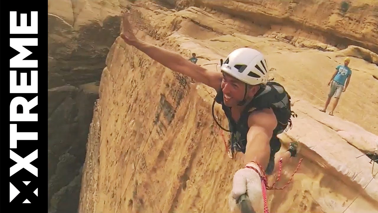 القفز المذهل بالحبل سيثير اعجابك! في وادي رم، الأردن | Amazing Ropejumping in Wadi Rum, Jordan
