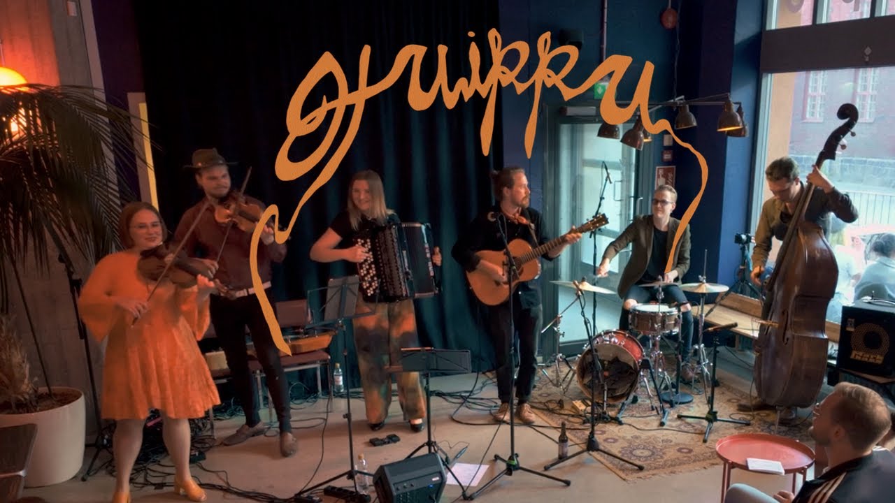 HUIPPU - Iltavilli