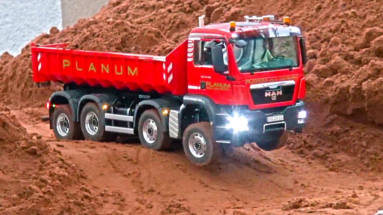 Amazing RC Truck ACTION! MAN! MB Arocs! Rc Dozer Komatsu! Caterpillar! ConstructionWorld!