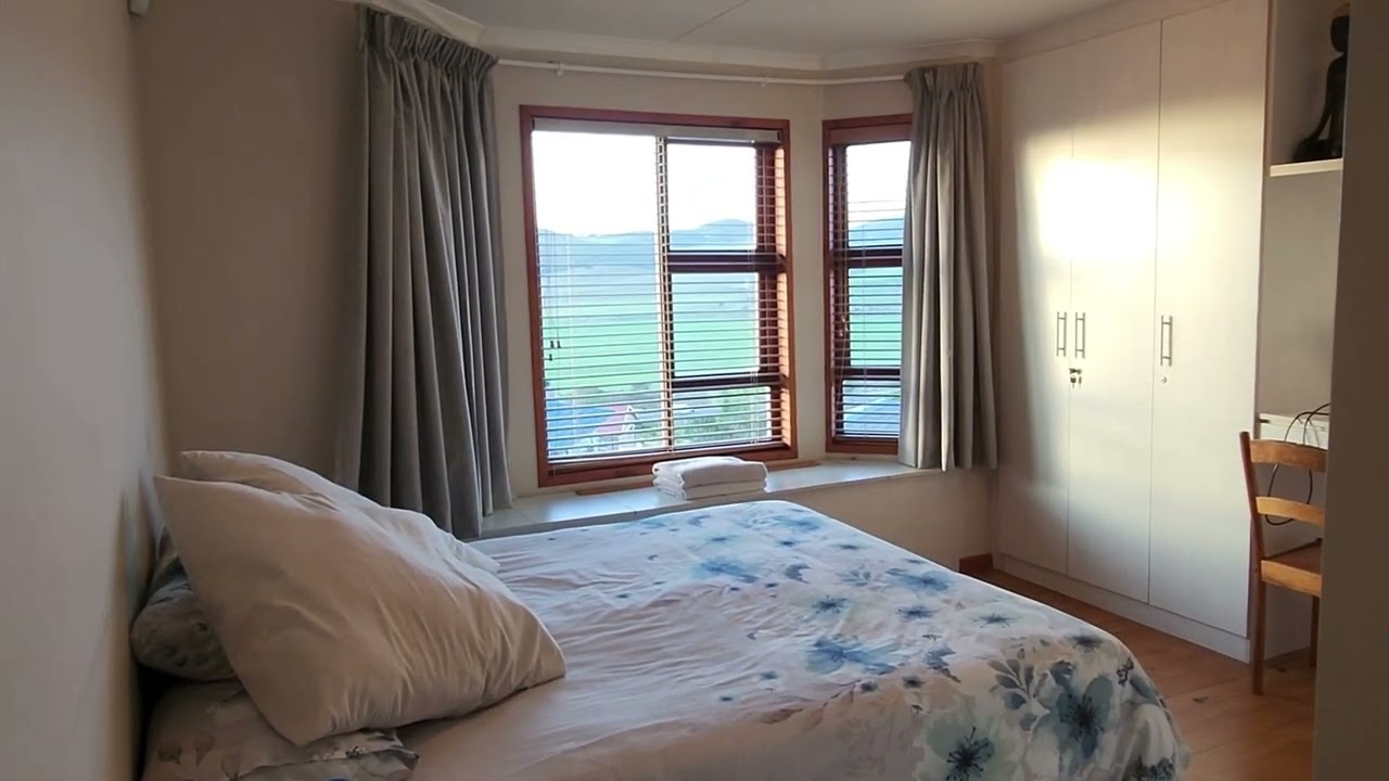 4 Bedroom House For Sale in Reebok