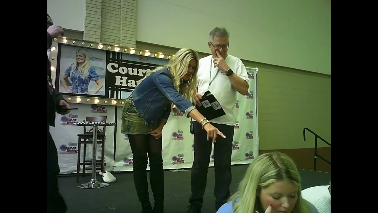 Courtney Hansen Arrives At Chattanooga World of Wheels 2026