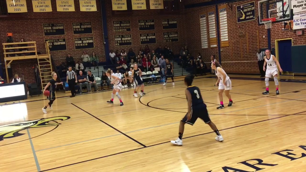 Weronika Hipp 5’9 Guard (2021) Eagle’s Landing Christian Academy v. Landmark Christian  Feb. 3, 2018