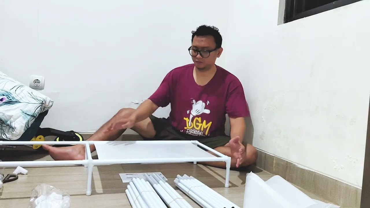 Merakit Rak Gantungan Pakaian