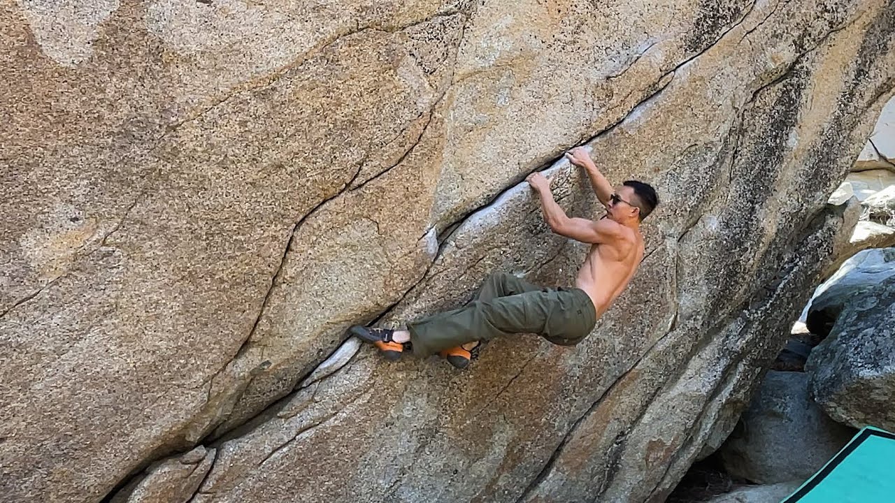 Right Gold Crack - Tramway