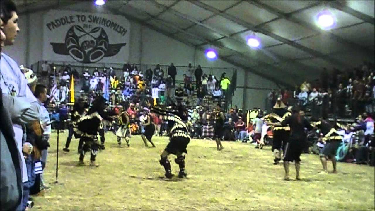 Prayer Song - Quw'utsun Canoe Family @ Swinomish 2011