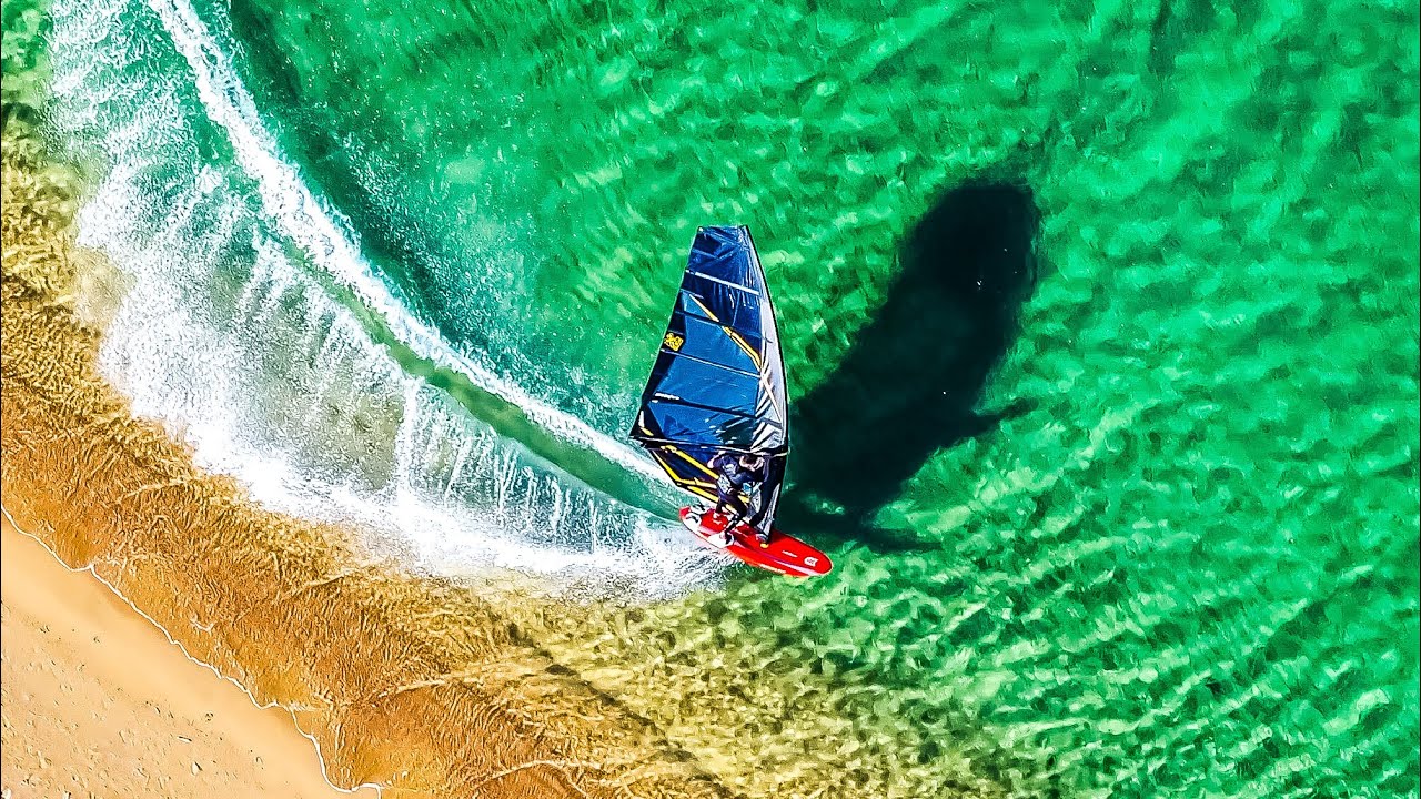 We found this WINDSURF PARADISE on Sardinia! (Island in Italy)