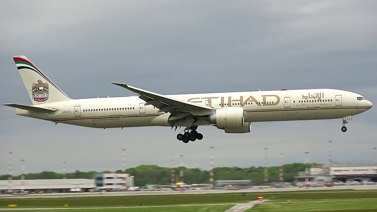 4K | ✈️ 26 STUNNING TAKEOFFs & LANDINGs at 🇮🇹 Milan Malpensa Intl Airport (MXP/LIMC)