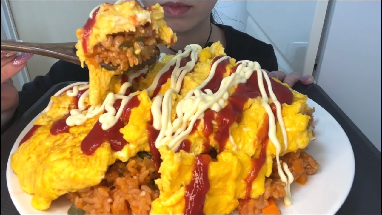 【ASMR 咀嚼音】オムライス！Japanese omelette rice！