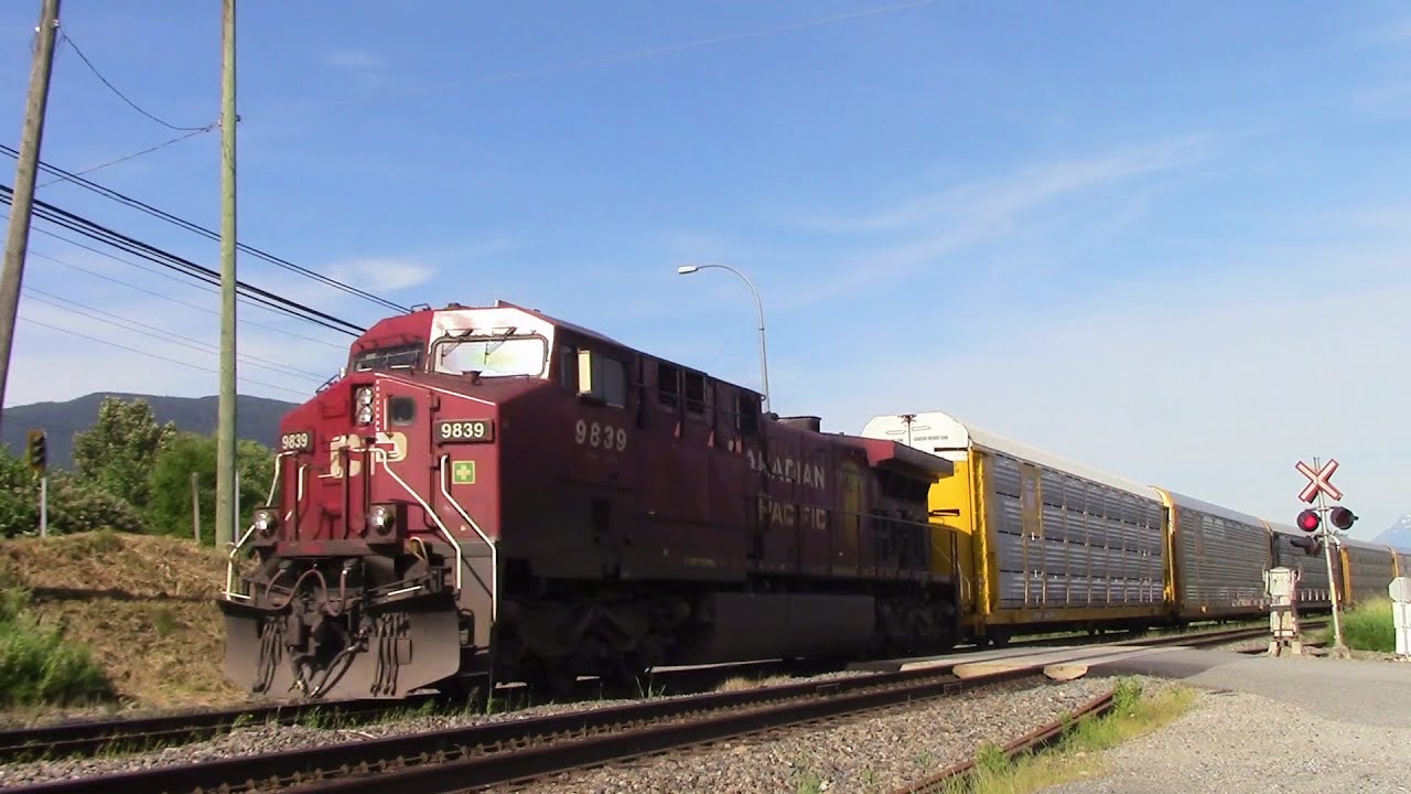 CP Stack Train 112 w/Mid + Rear DPU's at Hatzic, BC (June 5, 2016)