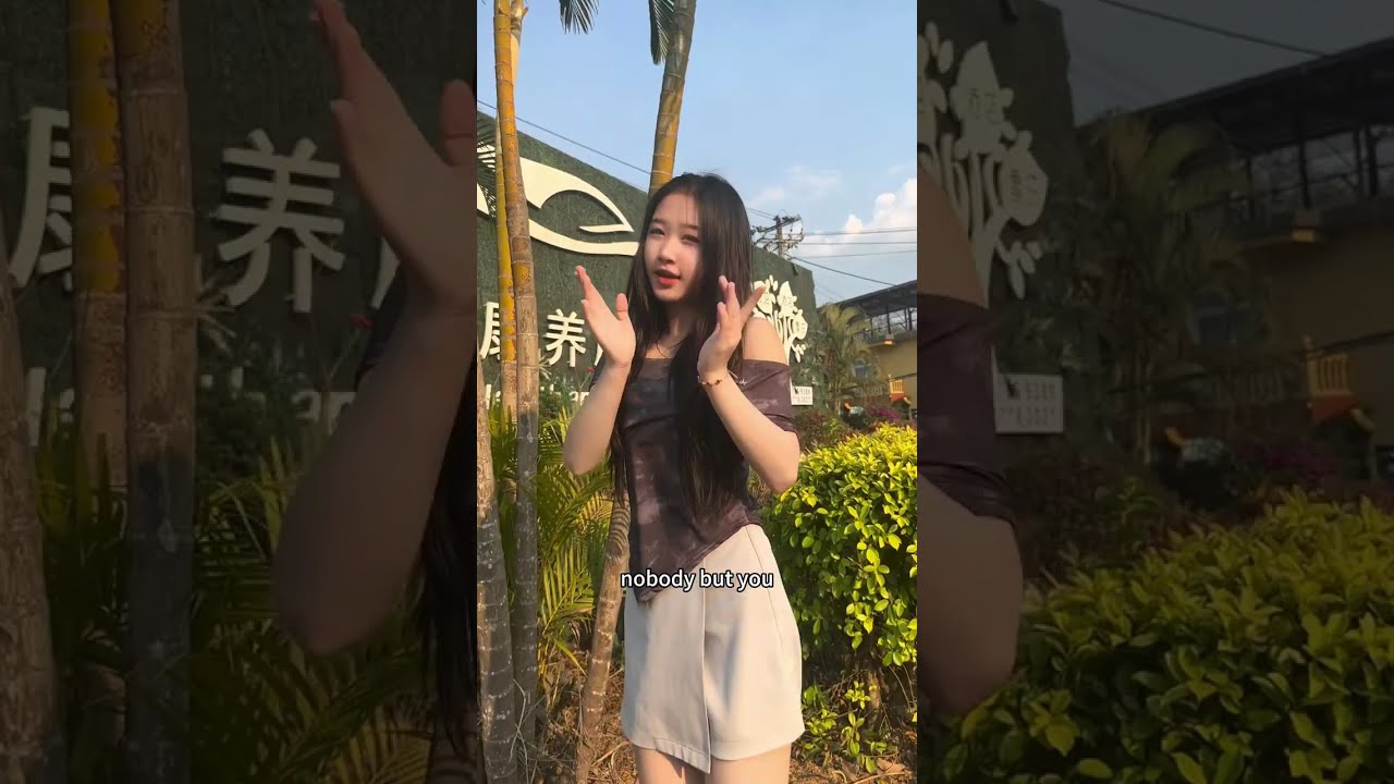 卖水果的苗族小姑娘，她的舞蹈跳的好吗#老挝 #老挝美女 #老挝女孩 #舞蹈#缅甸女孩 #少数民族 #中缅边境 #农村女孩