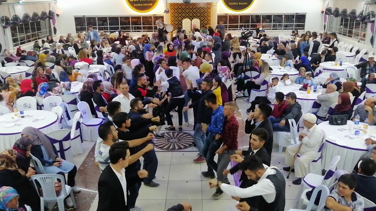 Sahneyi   Birbirinden Geciren Tek Adam Ali Şimşek