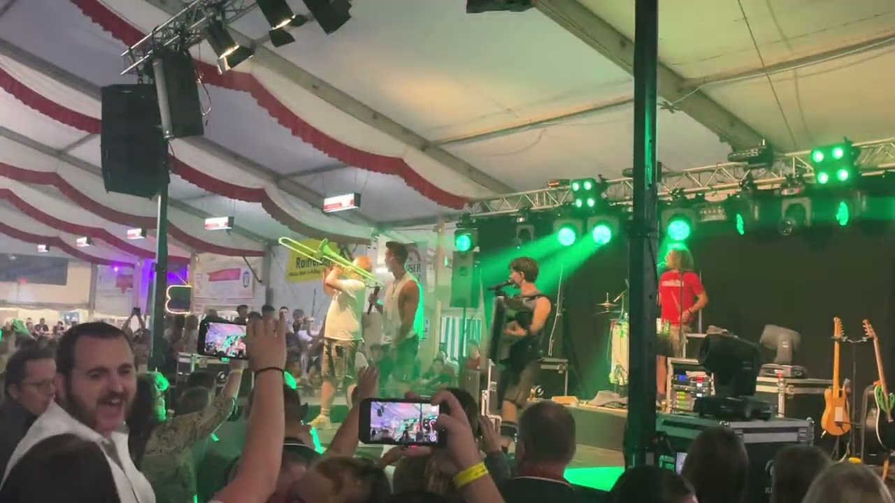 Die Draufg&auml;nger mit Cordula Gr&uuml;n beim Egelseefest 2025 in Golling 