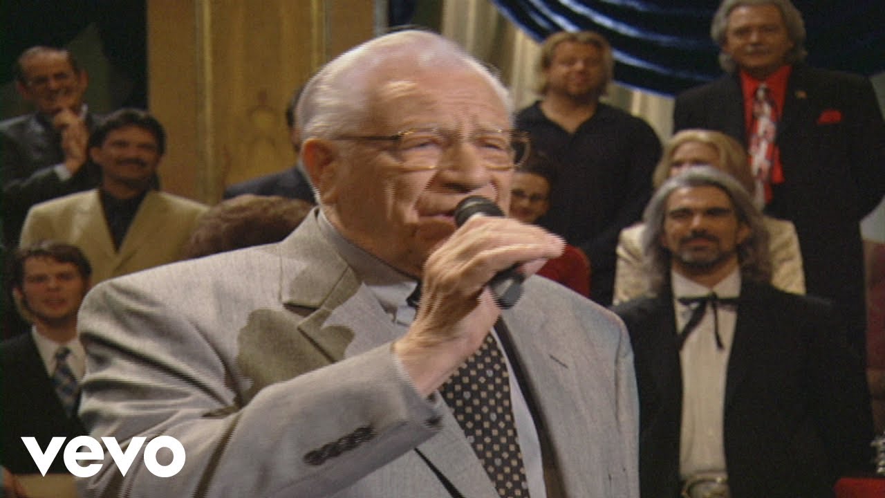 Bill & Gloria Gaither - How Great Thou Art (Live)