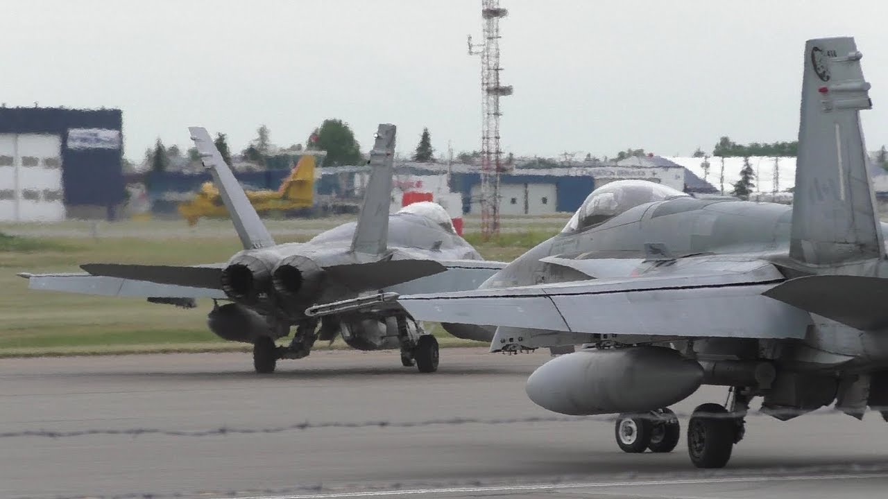 Two RCAF CF-18 Hornets LOUD Startup, Taxi, and Takeoff from Calgary Airport ᴴᴰ