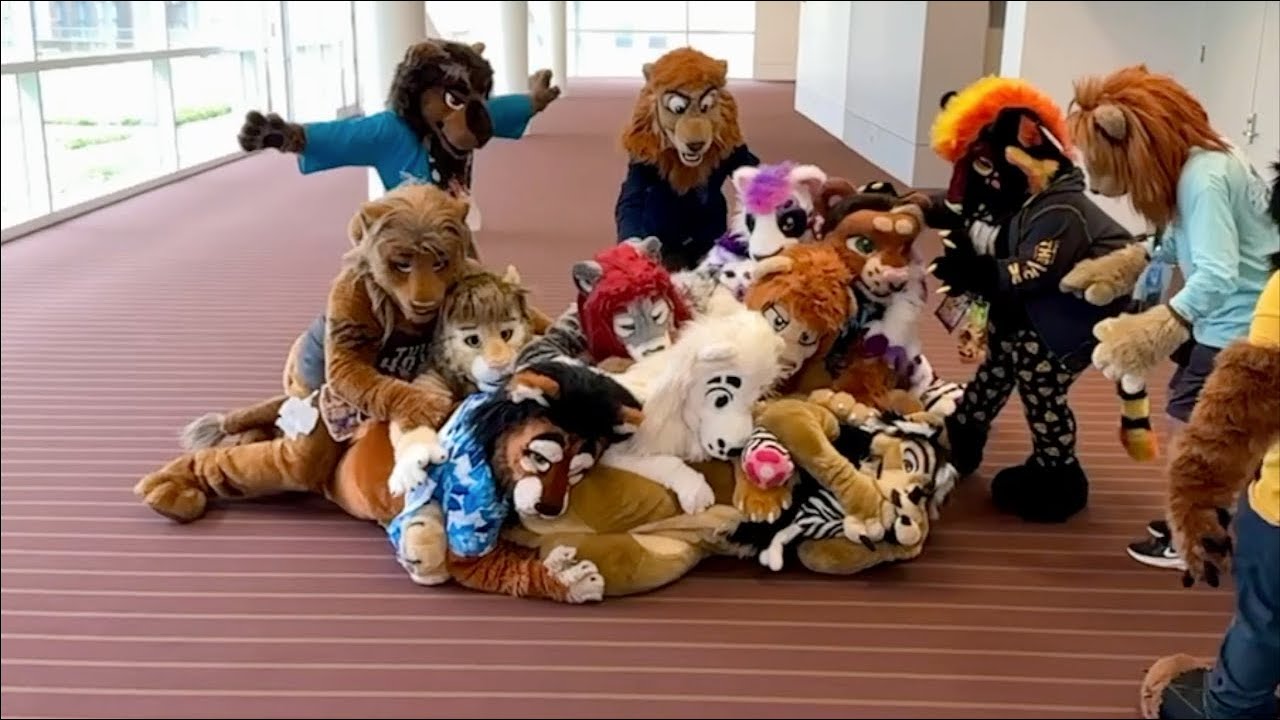 Kitwana's Fursuiting Frenzy: Anthrocon 2023