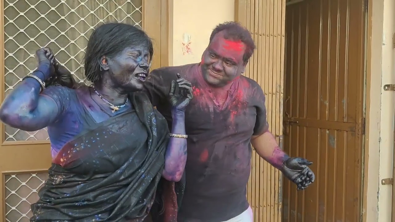 होली तो गुलाल से खेलनी चाहिए ऐसे कलर से क्या होता फेस ही जलता