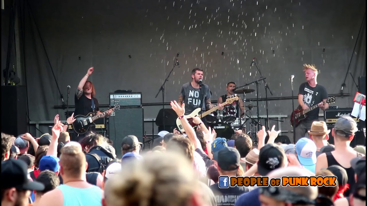 SATANIC SURFERS - And The Cheese Fell Down @ 77 Montréal, Montréal QC - 2018-07-27