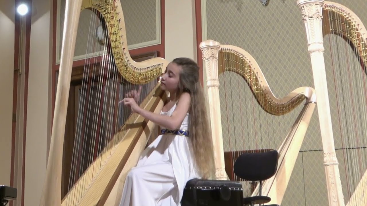 F. J. Naderman: Sonatina no 1, Rudolfinum, zahájení Prah-a-harP festivalu 2022, harfa: Eliška Holá