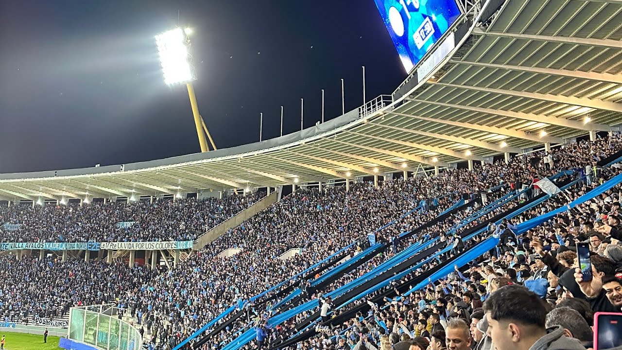 Hinchada de BELGRANO🇧🇼🇦🇷 vs Defín de Ecuador🐬🇪🇨 || ASÍ se  Juega la Copa, COPANDO. 😘😜🏴‍☠️