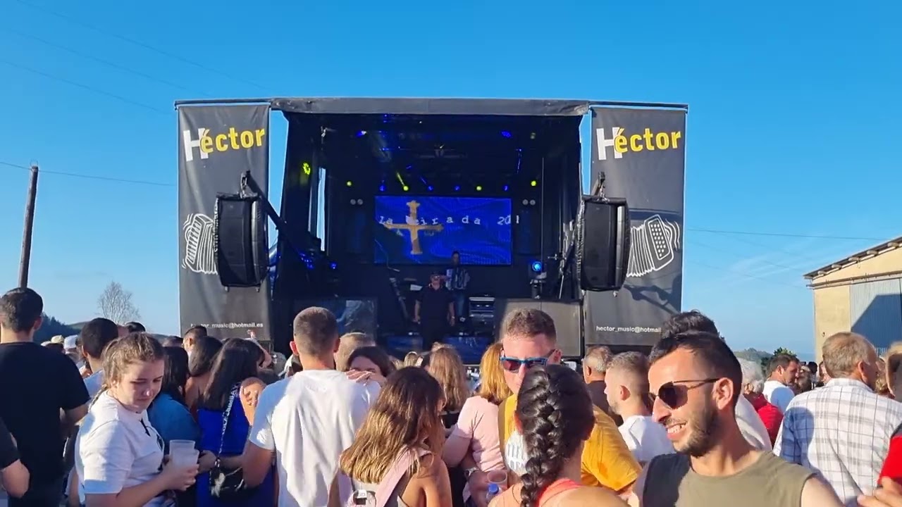 Héctor y Juan  en Aristebano ( LA VAQUEIRADA 2023 ) PUPURRI DE PASODOBLES ASTURIANOS