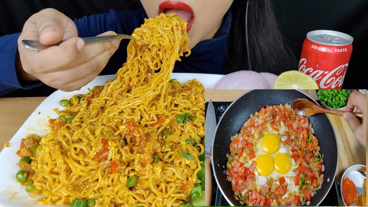 ASMR:EGG MAGGI *RECIPE*+EATING EGG MAGGI AND CHILLI CHICKEN